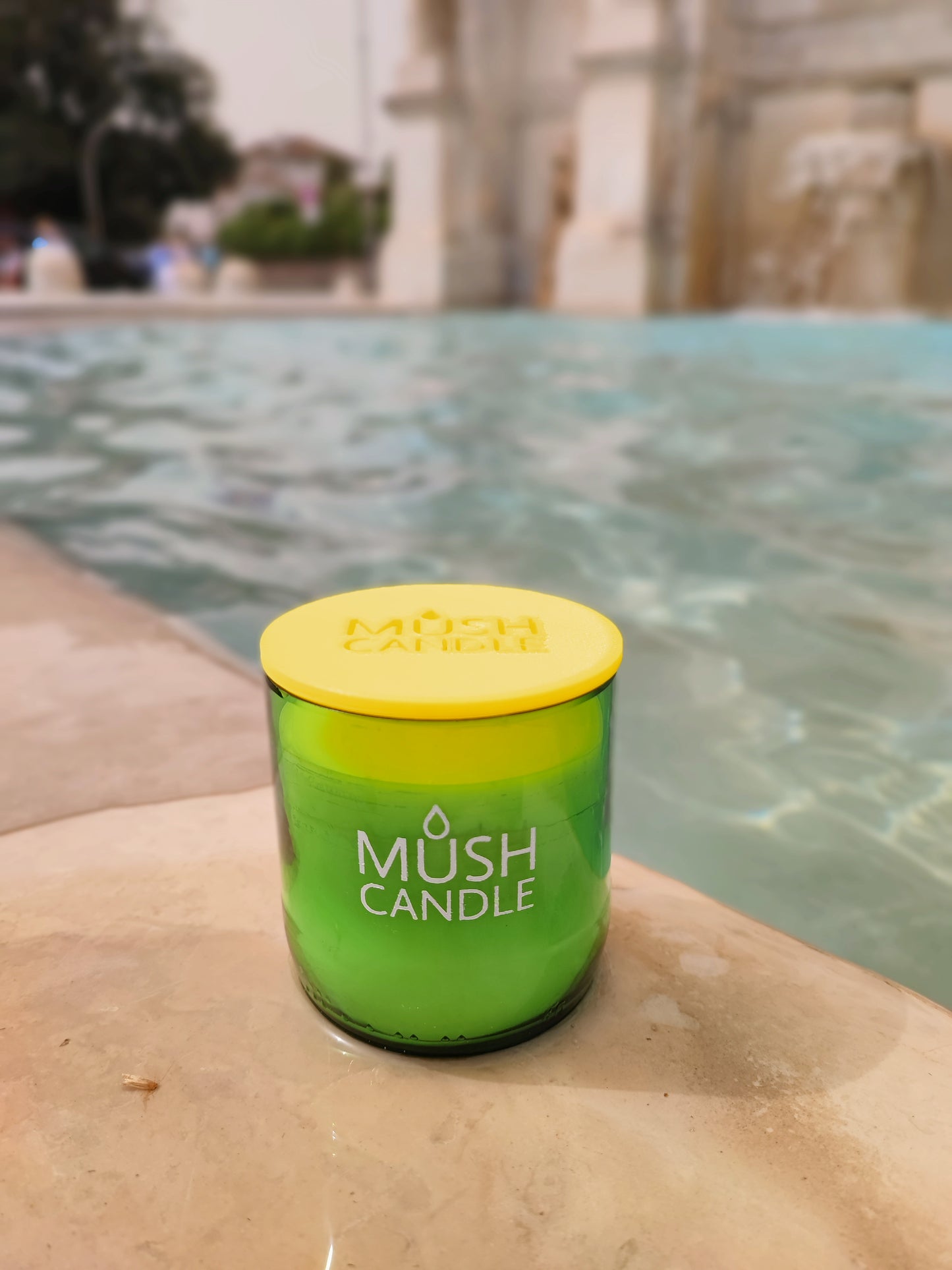 CANDELA AROMATERAPICA IN VETRO RICICLATO