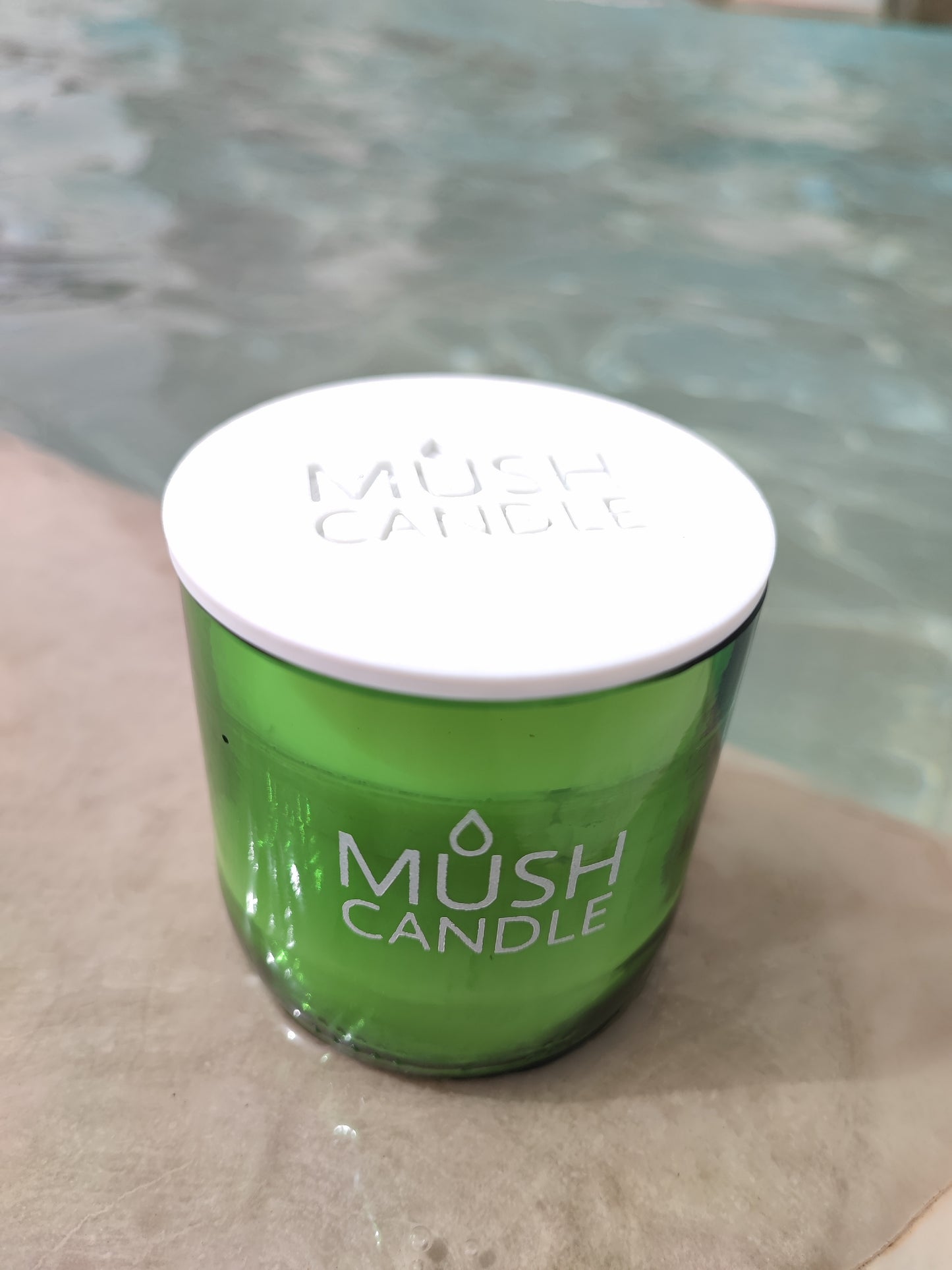 CANDELA AROMATERAPICA IN VETRO RICICLATO