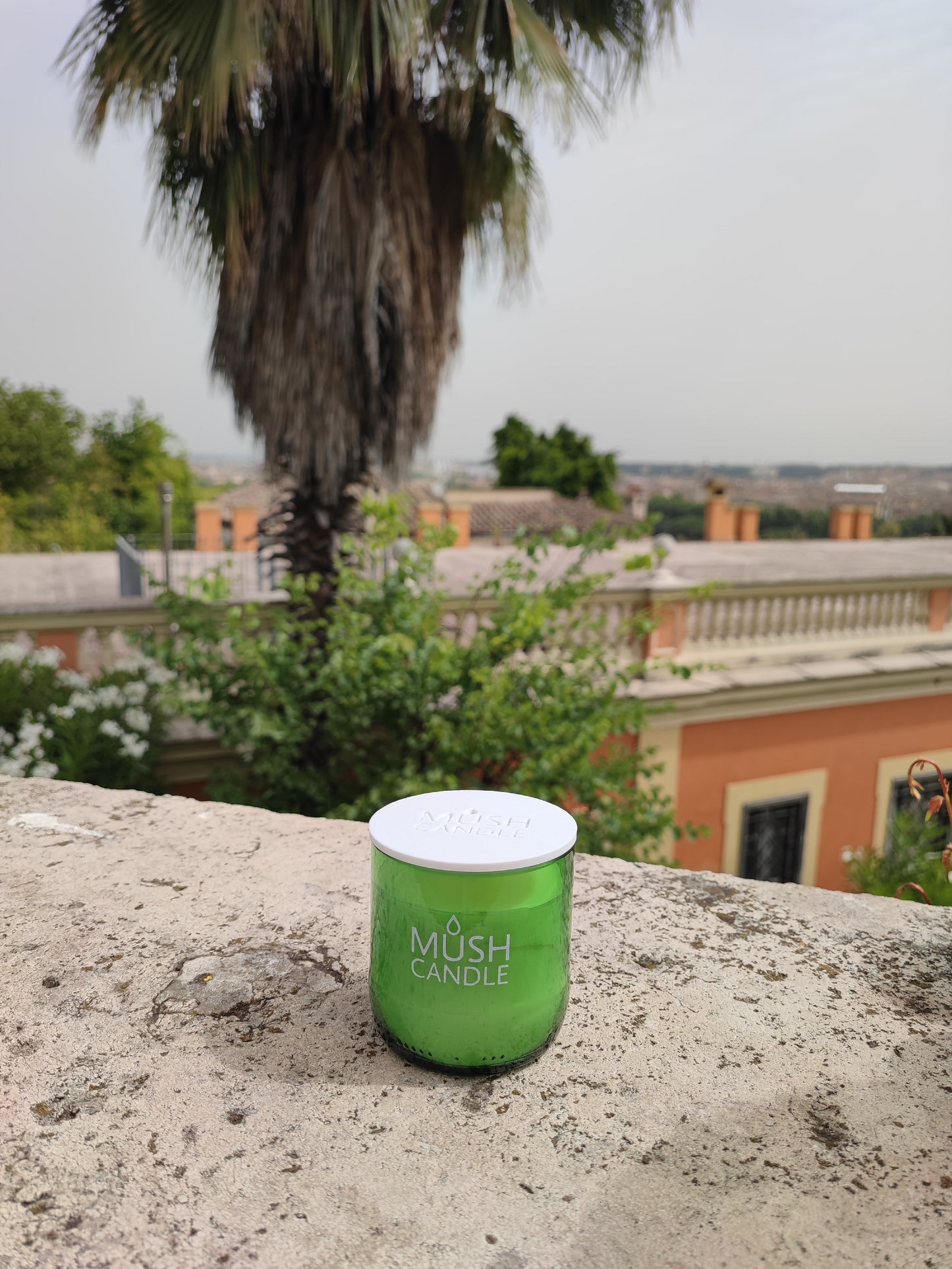 CANDELA AROMATERAPICA IN VETRO RICICLATO