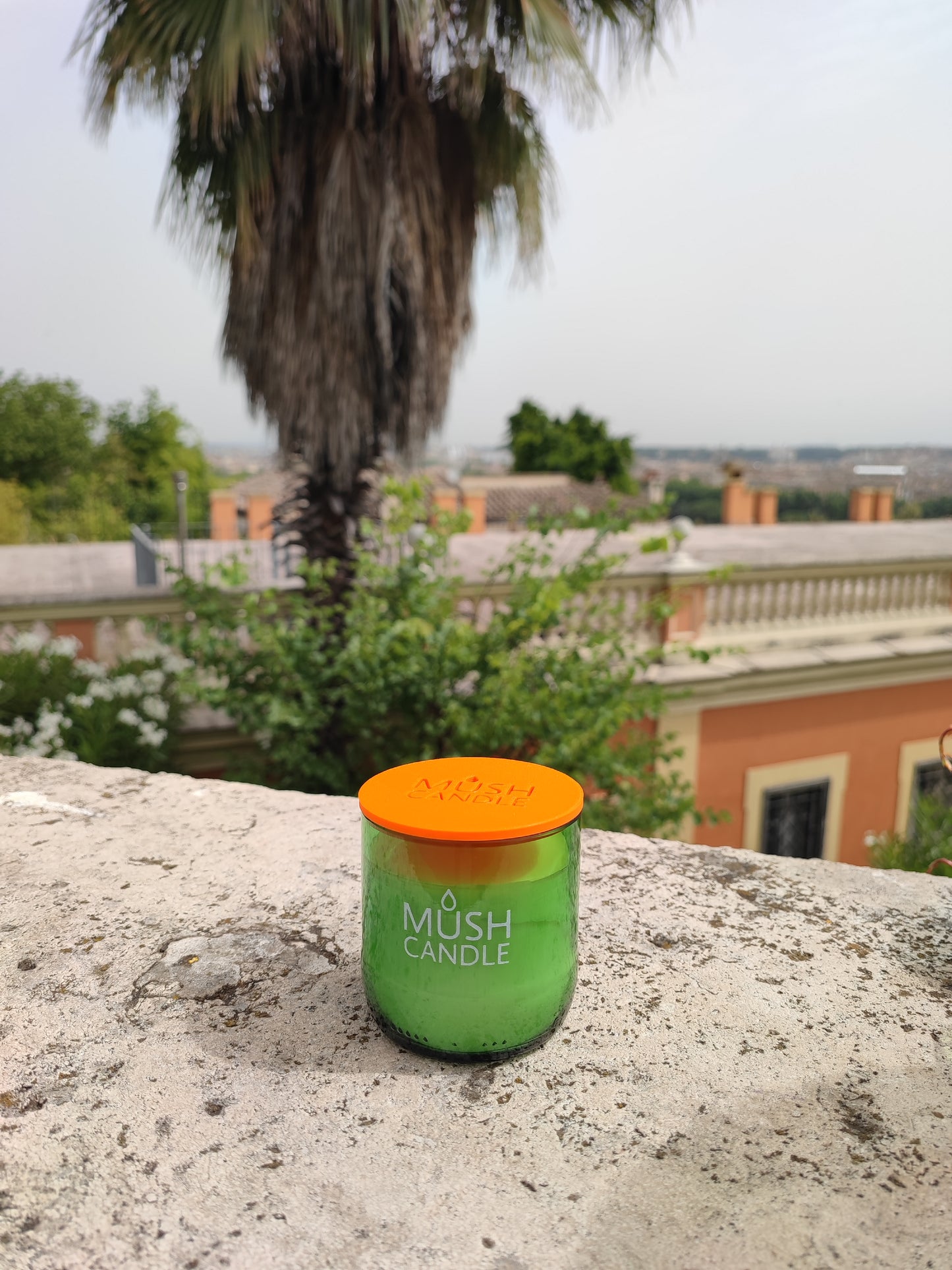 CANDELA AROMATERAPICA IN VETRO RICICLATO