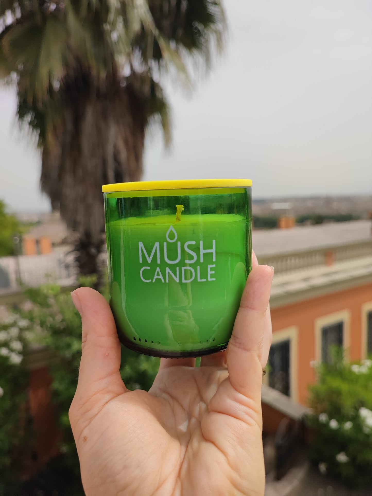 CANDELA AROMATERAPICA IN VETRO RICICLATO